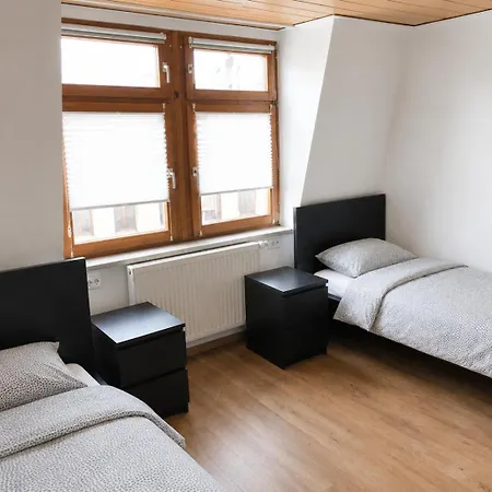 Apartment Monteurwohnungen In Weissenfels